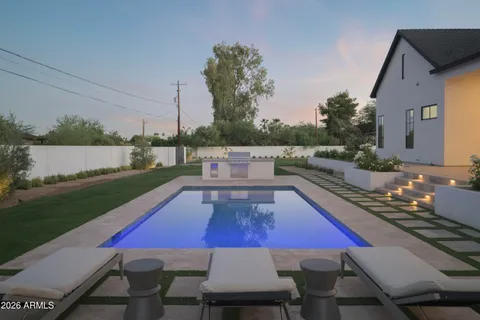 $5,994,998 | 10229 North 64th Street, Paradise Valley, AZ 85253