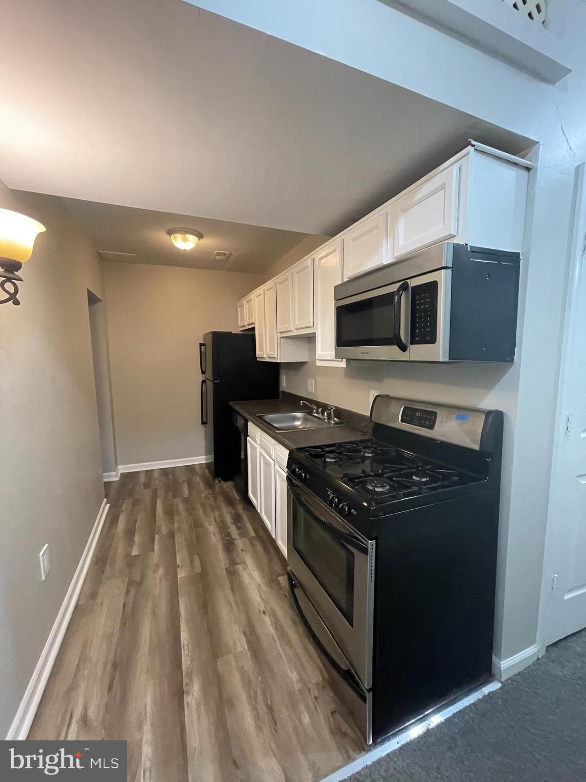 1426 McCulloh Street, Unit 2 Baltimore, MD 21217 - Photo 3 of 25