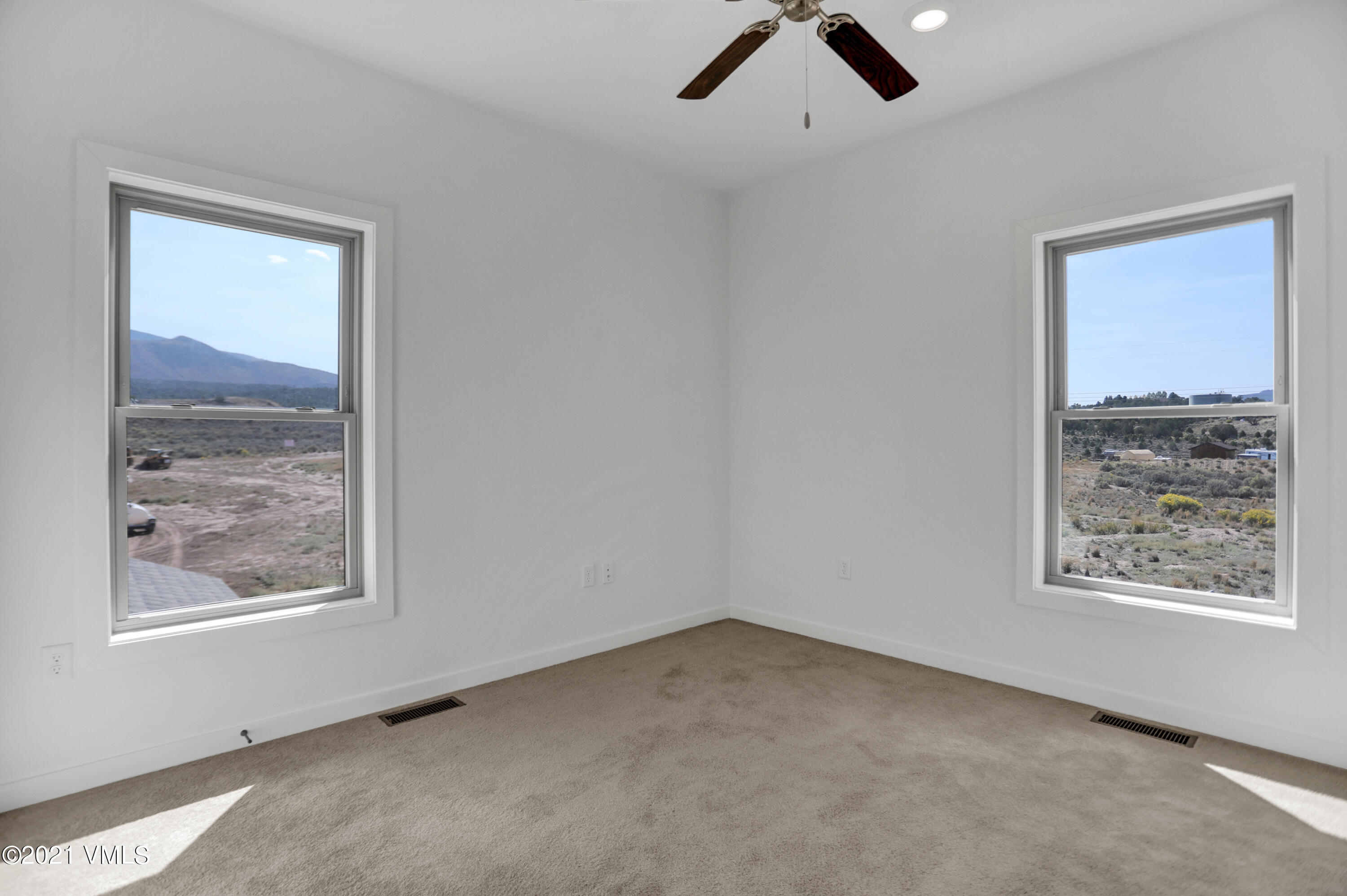 265 Bowie Road Gypsum, CO 81637 - Photo 34 of 40 Bedroom 1 (2)