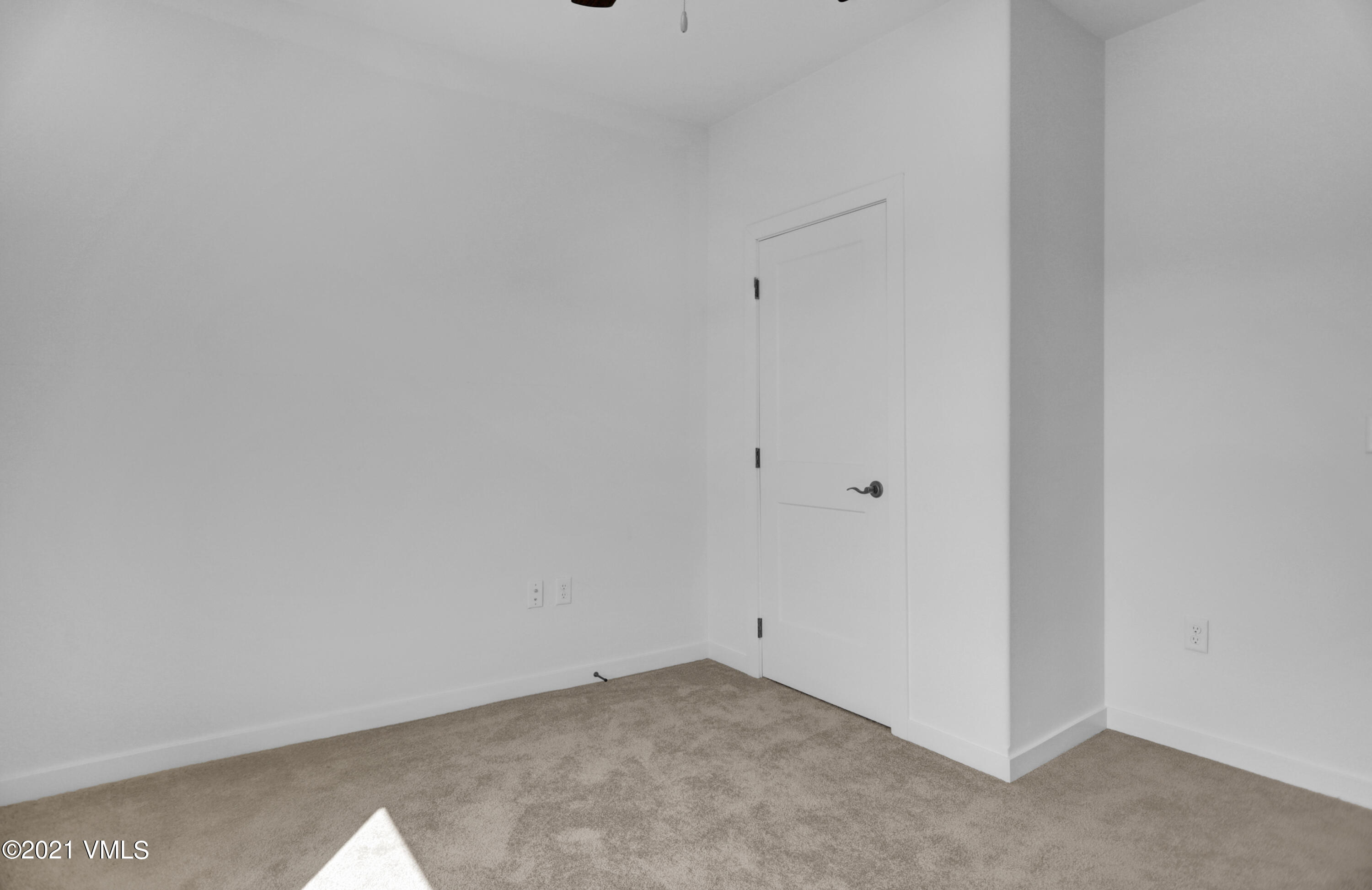265 Bowie Road Gypsum, CO 81637 - Photo 35 of 40 Bedroom 1 (1)