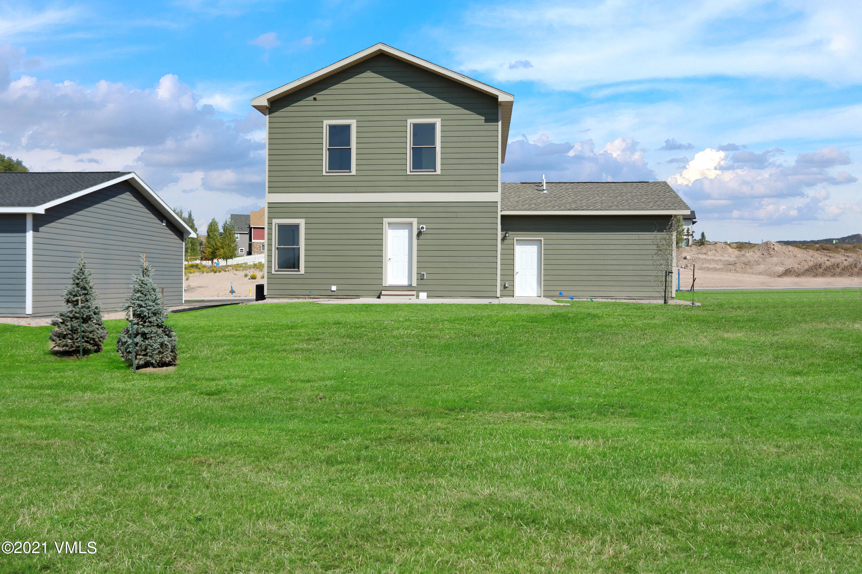 265 Bowie Road Gypsum, CO 81637 - Photo 7 of 40 Exterior9