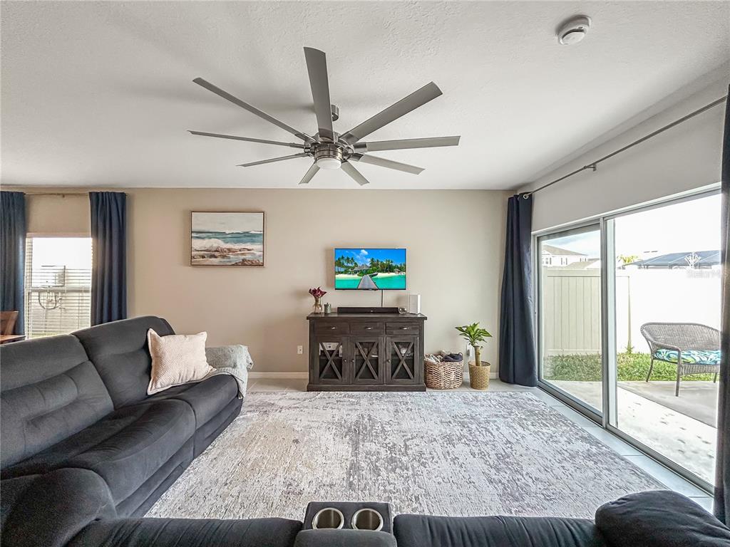 6312 Milestone Loop Palmetto, FL 34221 - Photo 5 of 47