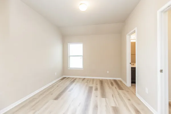 $2,500 | 2414 Garden Falls Drive, Conroe, TX 77384