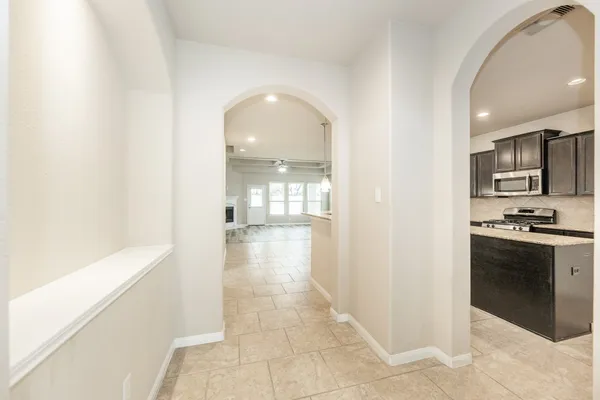 $2,500 | 2414 Garden Falls Drive, Conroe, TX 77384