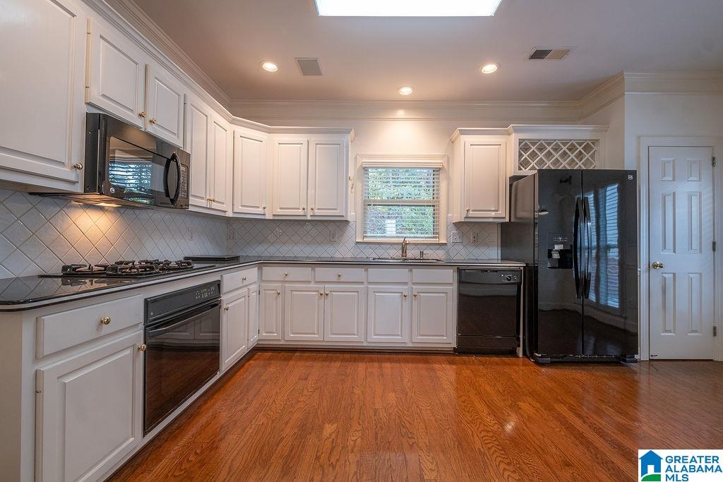 2035 Richelieu Court Birmingham, AL 35216 - Photo 12 of 38