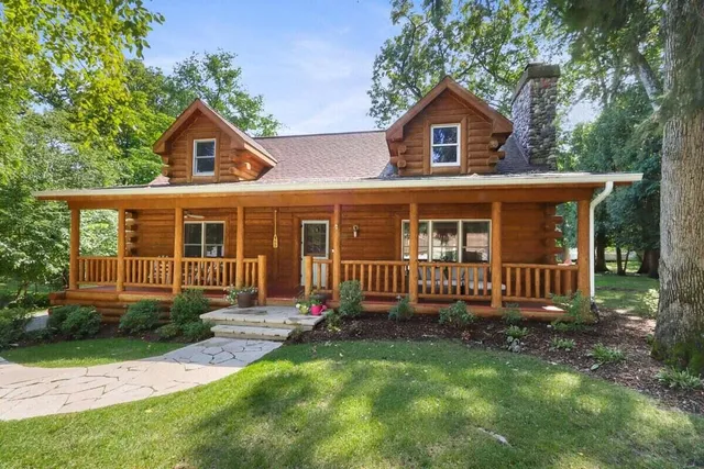 $4,900 | 465 Sylvan Drive, Fontana, WI 53125