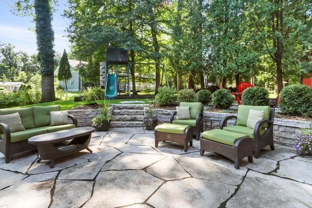 $4,900 | 465 Sylvan Drive, Fontana, WI 53125