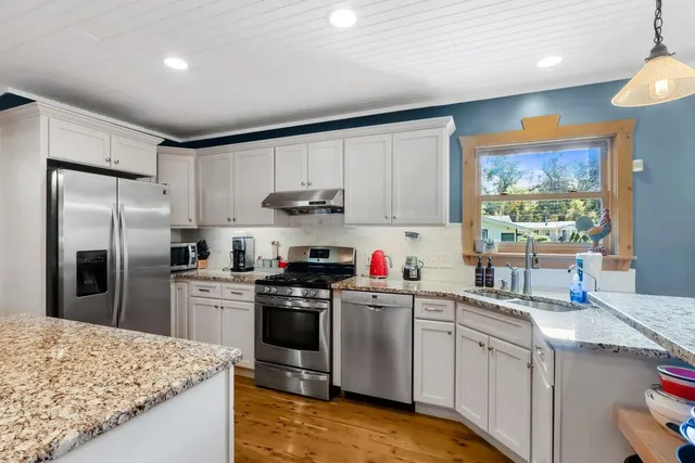 $4,900 | 465 Sylvan Drive, Fontana, WI 53125