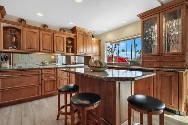 $3,500 | 38960 Kilimanjaro Drive, Palm Desert, CA 92211