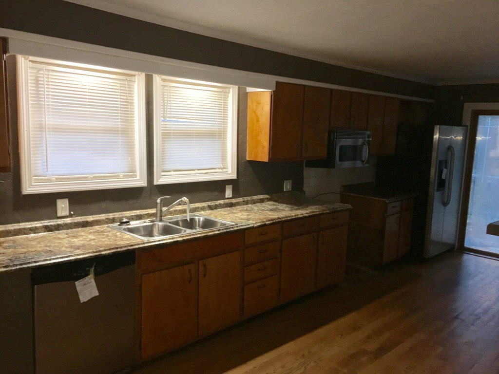 29 Den Quarry Road Lynn, MA 01904 - Photo 4 of 27 Gallery Image 4