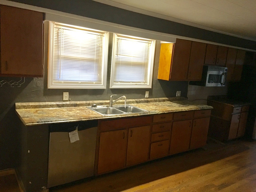 29 Den Quarry Road Lynn, MA 01904 - Photo 5 of 27 Gallery Image 5