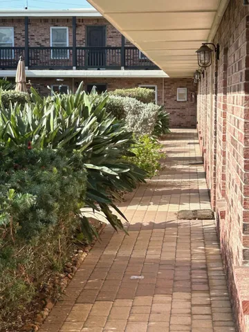 a view of a water fountain