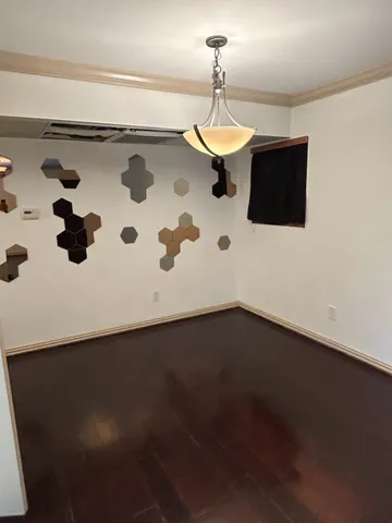 a close view of sink and tap