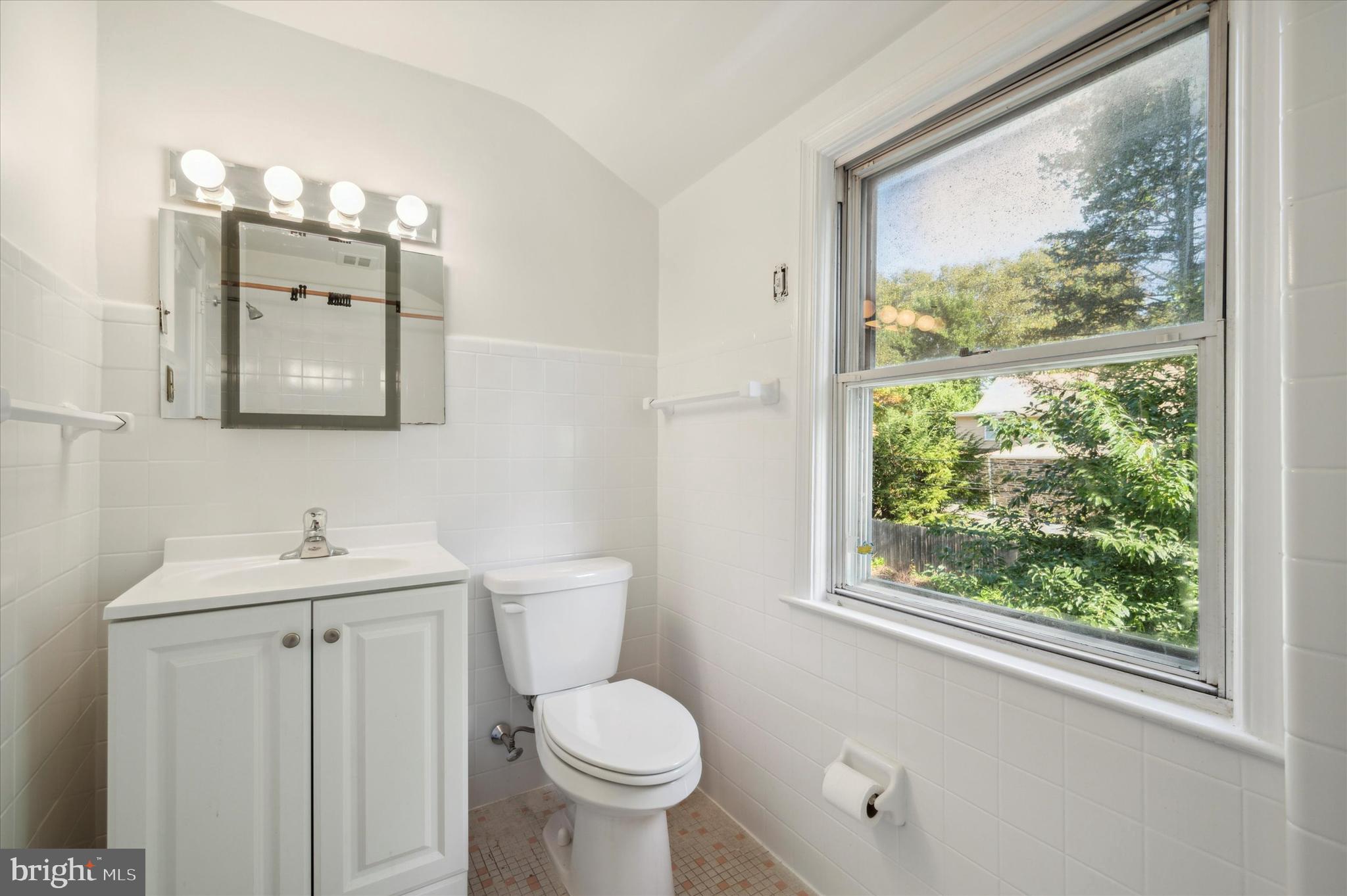 423 Haverford Road Wynnewood, PA 19096 - Photo 16 of 24 Gallery Image 16