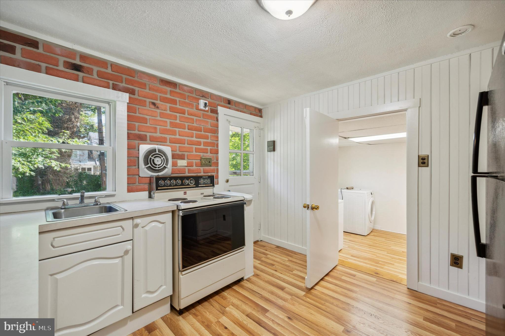 423 Haverford Road Wynnewood, PA 19096 - Photo 4 of 24 Gallery Image 4