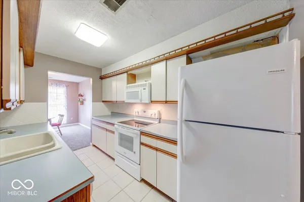 $177,000 | 926 Ardsley Drive, Indianapolis, IN 46234