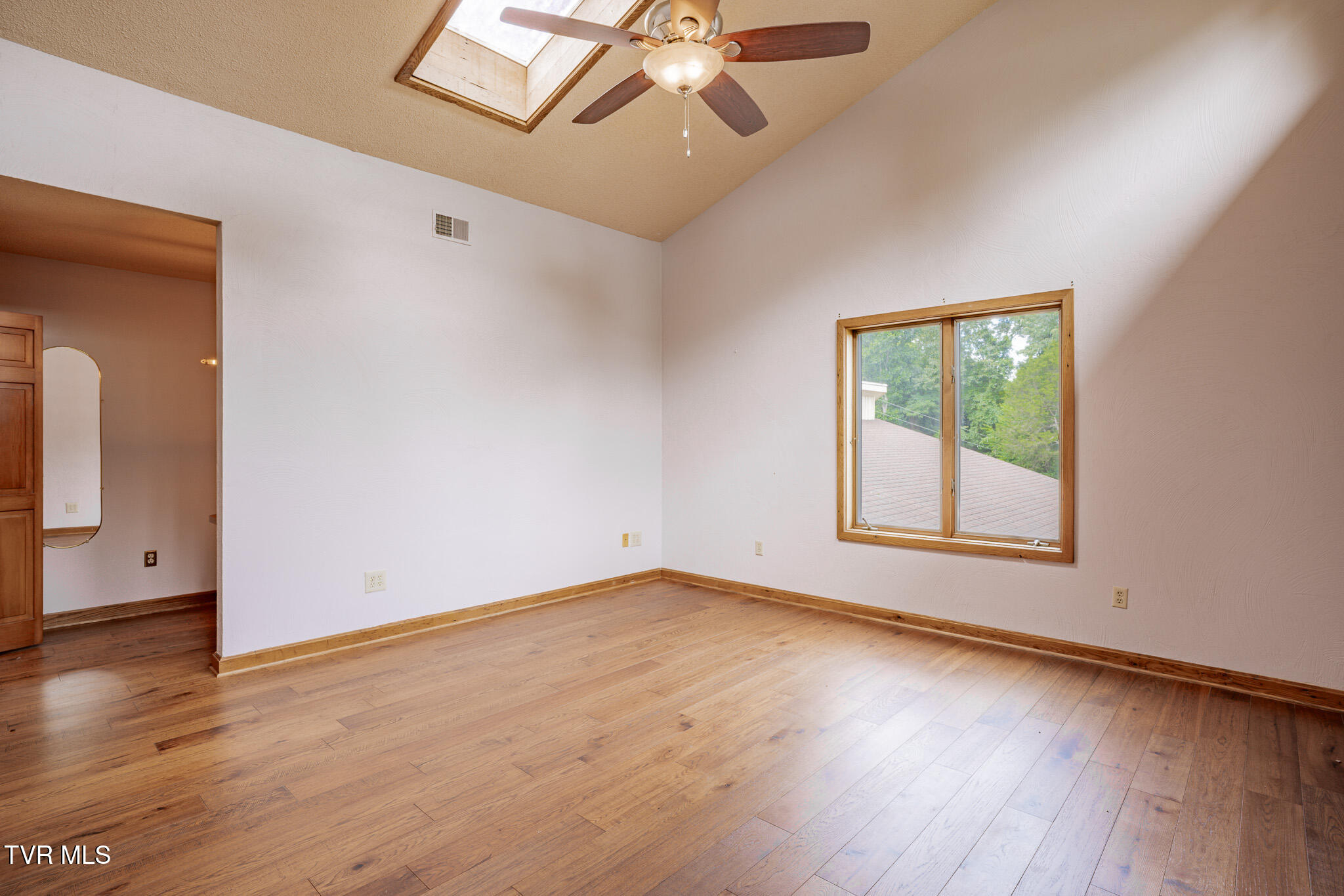 562 Gammon Road Kingsport, TN 37663 - Photo 32 of 65 1R9A8120-HDR