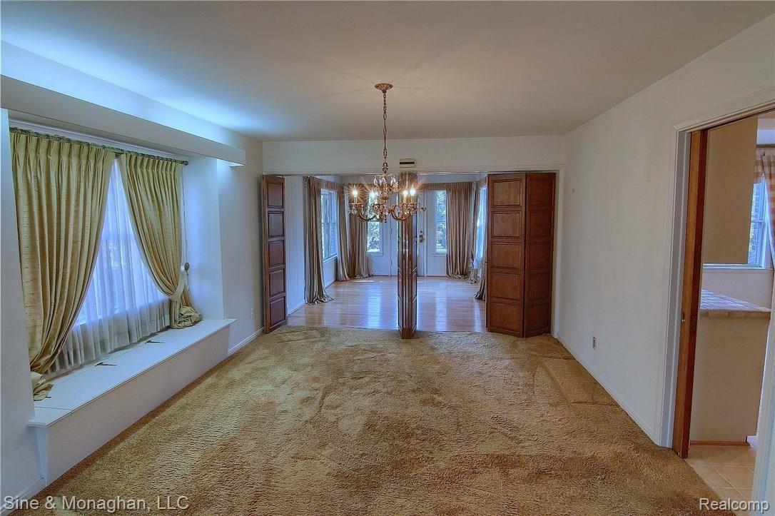 Dining_Room.jpg