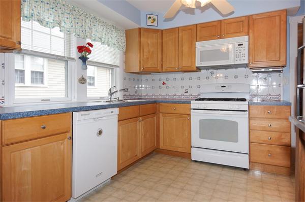 33-35 Wiley Road Belmont, MA 02478 - Photo 11 of 30 Gallery Image 11