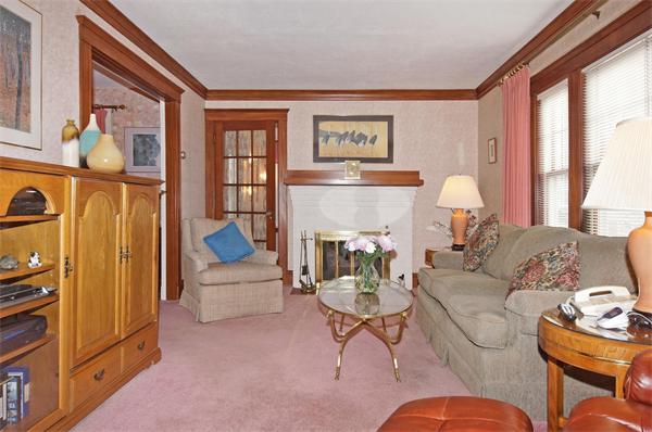 33-35 Wiley Road Belmont, MA 02478 - Photo 2 of 30 Gallery Image 2