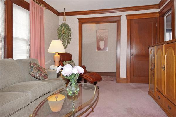 33-35 Wiley Road Belmont, MA 02478 - Photo 3 of 30 Gallery Image 3