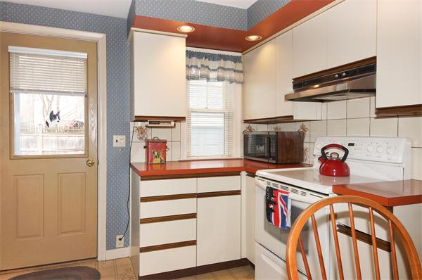 33-35 Wiley Road Belmont, MA 02478 - Photo 6 of 30 Gallery Image 6