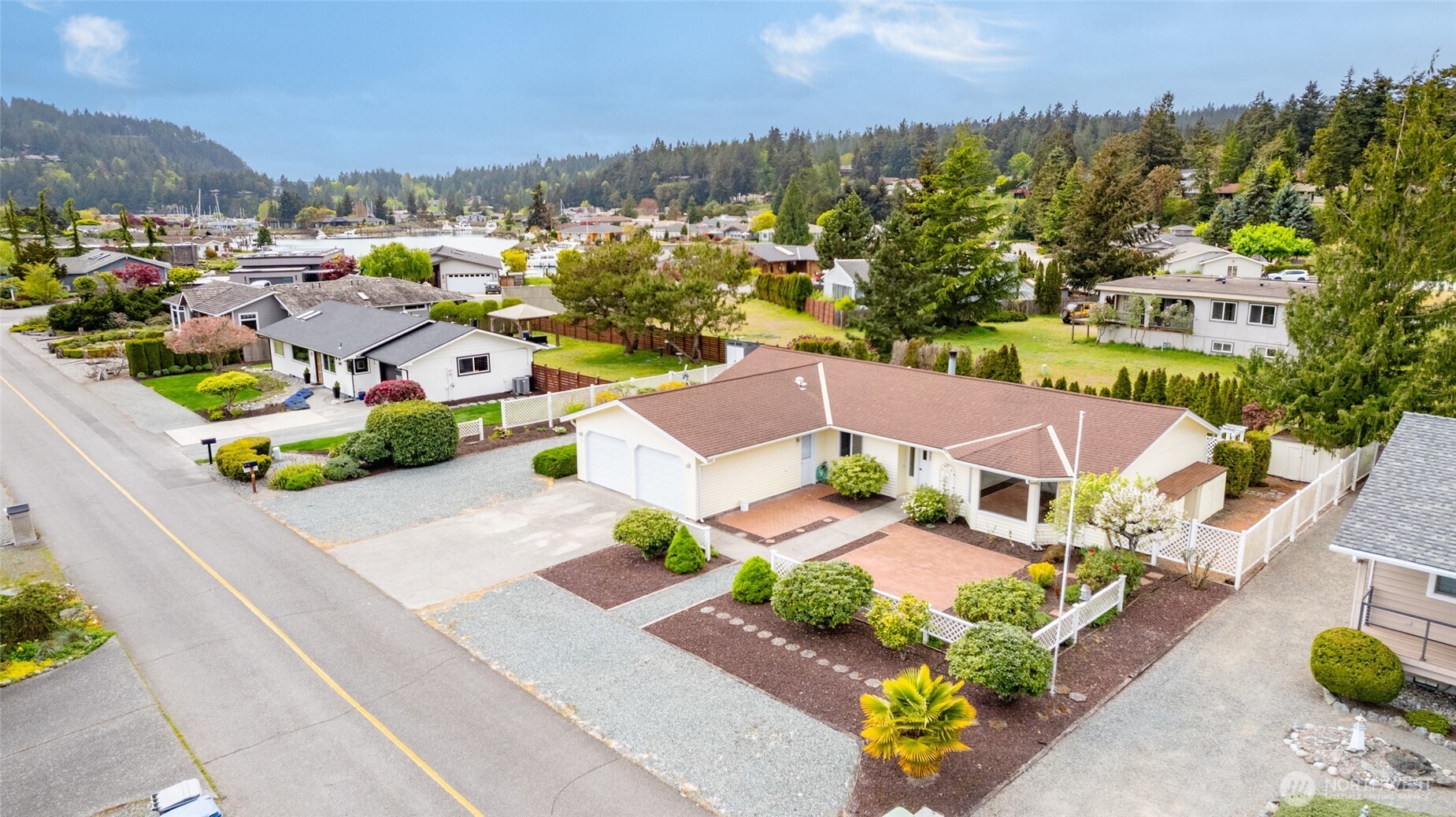 90 Chinook Place La Conner, WA 98257 - Photo 37 of 40