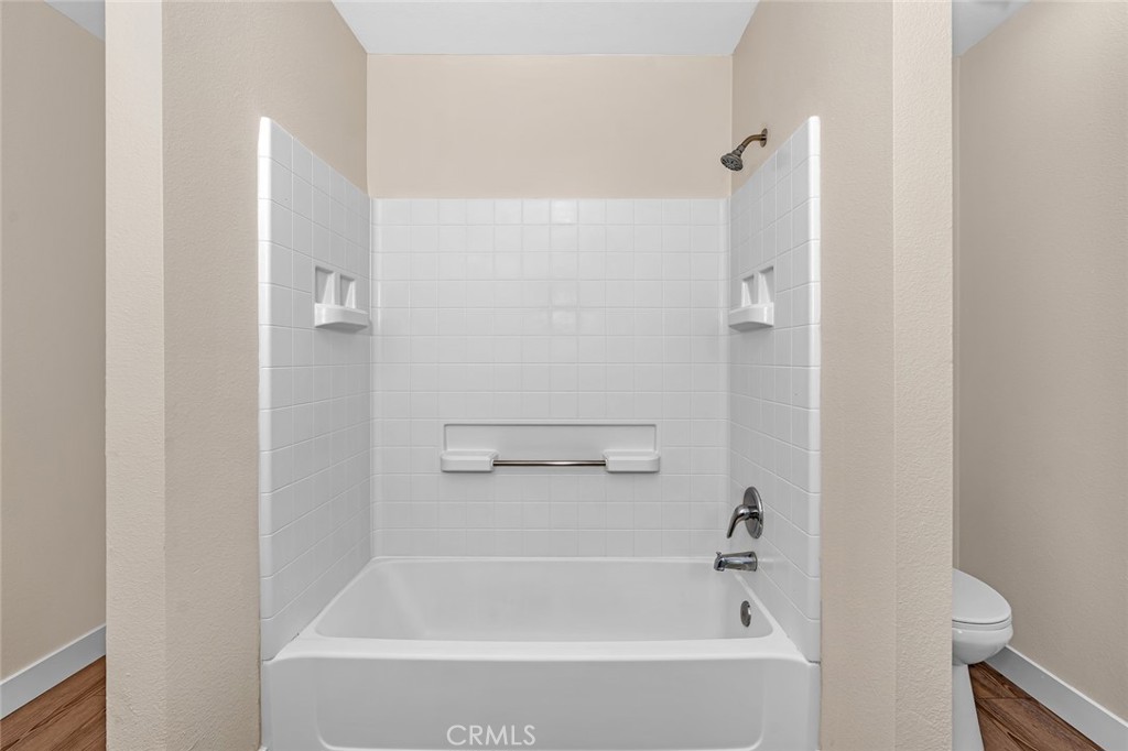 3758 Morning Glory Avenue Merced, CA 95348 - Photo 32 of 50 primary tub