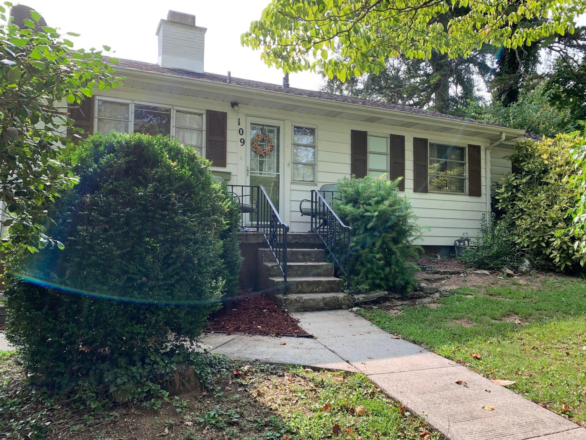 109 Georgia Avenue Oak Ridge, TN 37830 - Photo 1 of 29 Gallery Image 1