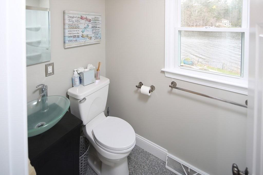 31 Fallon Point Hanson, MA 02341 - Photo 19 of 34 Gallery Image 19