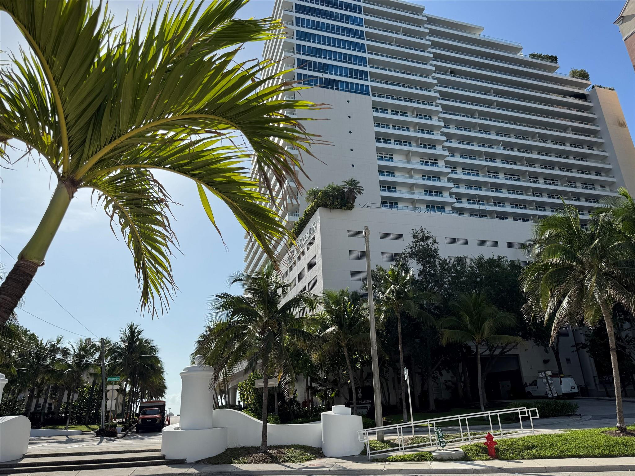 95 North Birch Road, Unit 402 Fort Lauderdale, FL 33304 - Photo 17 of 27 RITZ CARLTON HOTEL NEXT DOOR