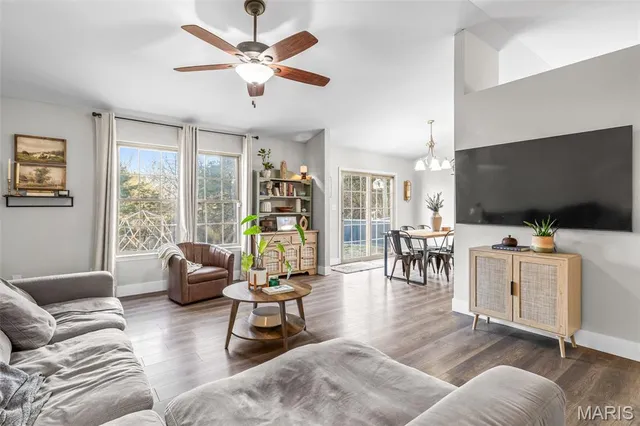 $355,000 | 1016 Stonewick Court, Herculaneum, MO 63048