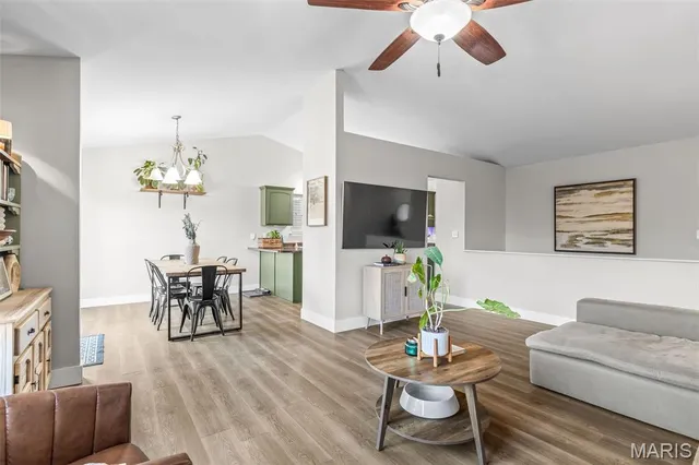 $355,000 | 1016 Stonewick Court, Herculaneum, MO 63048