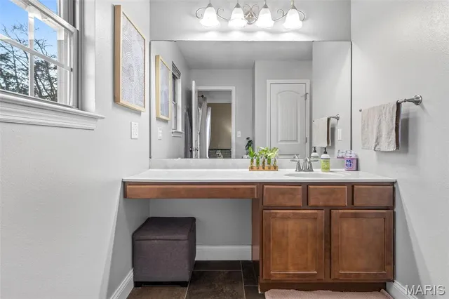 $355,000 | 1016 Stonewick Court, Herculaneum, MO 63048