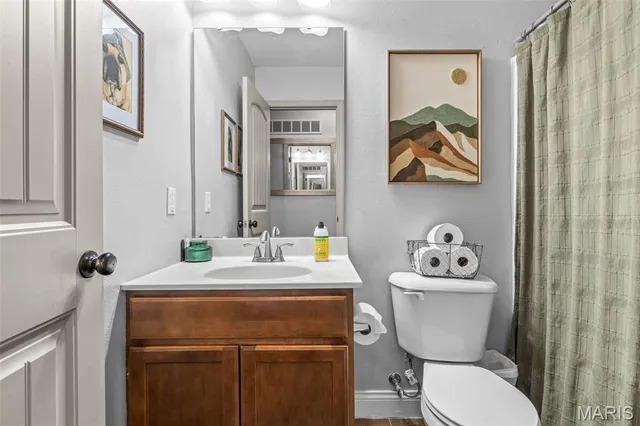 $355,000 | 1016 Stonewick Court, Herculaneum, MO 63048