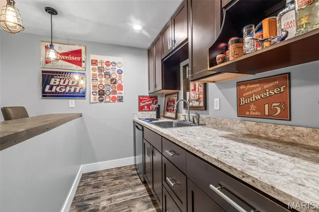 $355,000 | 1016 Stonewick Court, Herculaneum, MO 63048