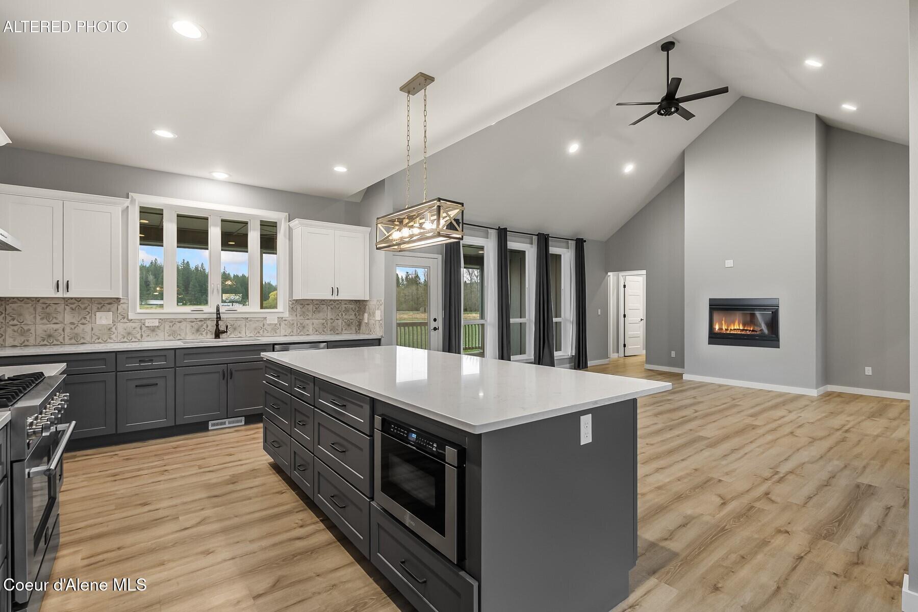51 Pumphouse Lane Sagle, ID 83860 - Photo 13 of 45 Kitchen and Living Space