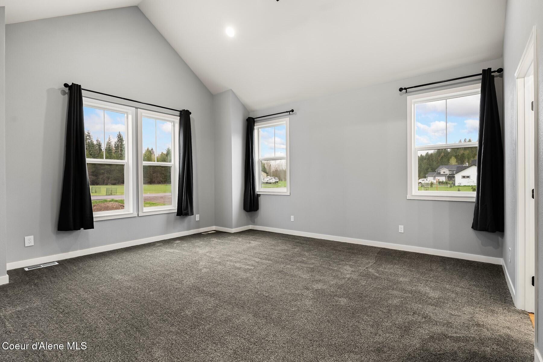 51 Pumphouse Lane Sagle, ID 83860 - Photo 25 of 45 Primary Bedroom with En Suite