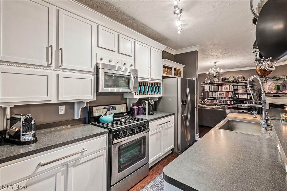 2943 Scranton Road Cleveland, OH 44113 - Photo 14 of 35 Gallery Image 14