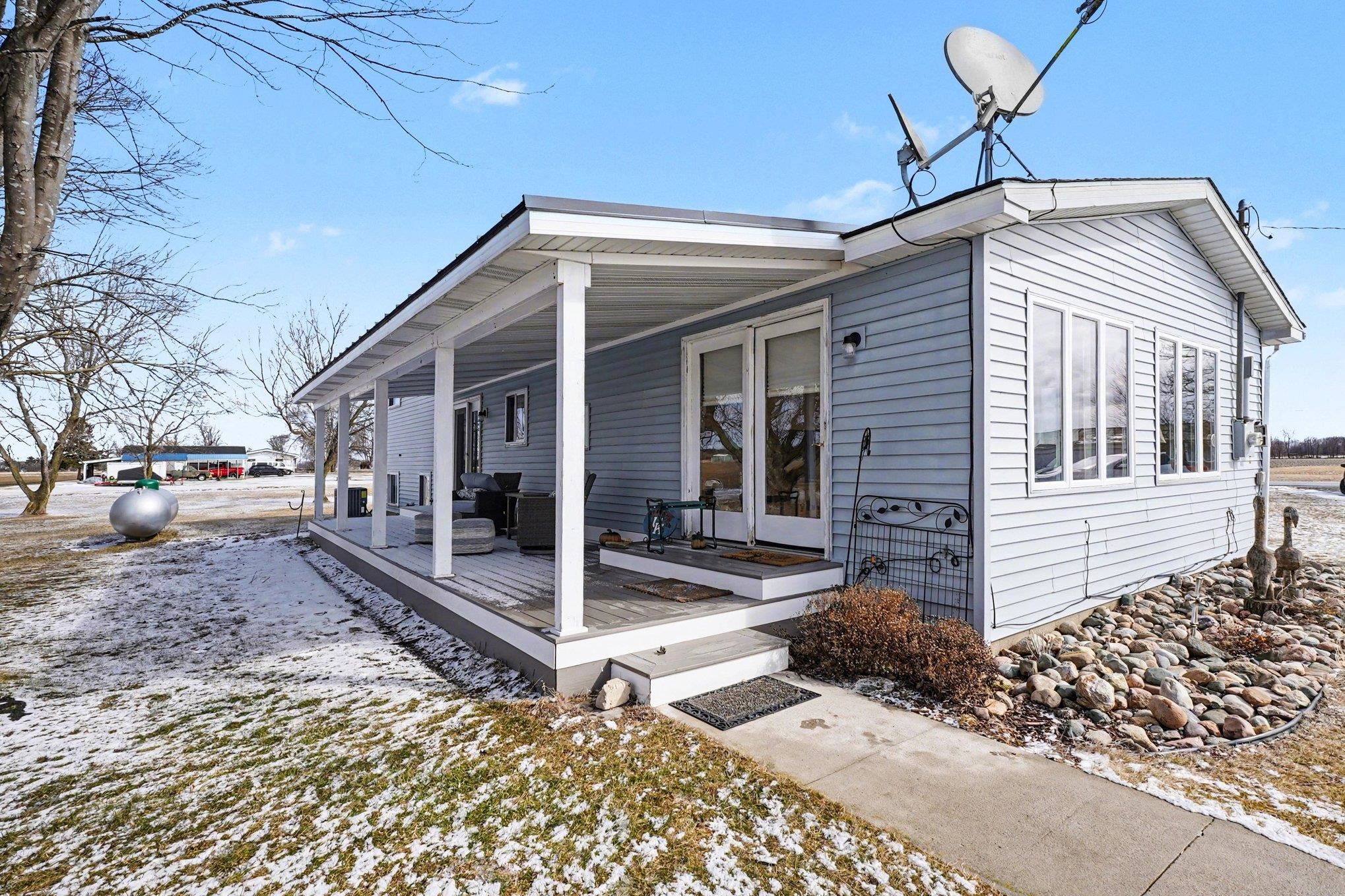 2419 North Tower Beach Road Pinconning, MI 48650 - Photo 23 of 34