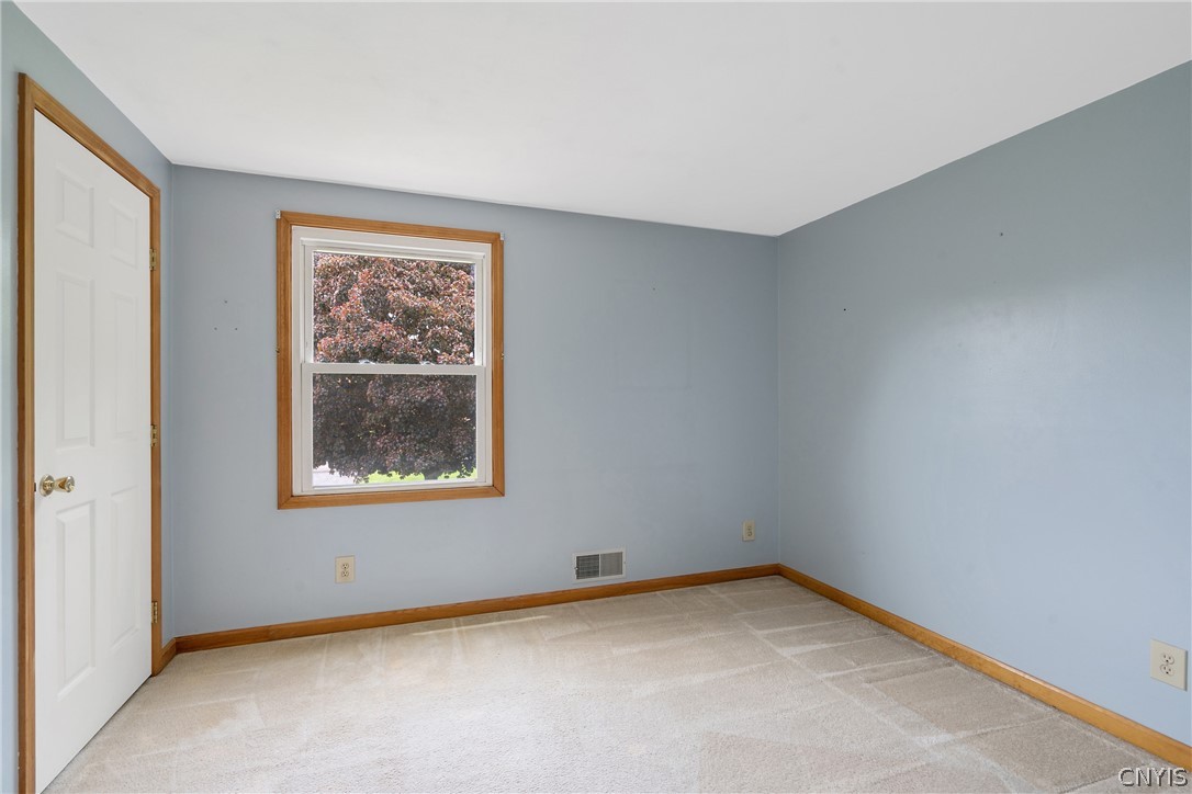 7112 Plainville Road Lysander, NY 13112 - Photo 15 of 48
