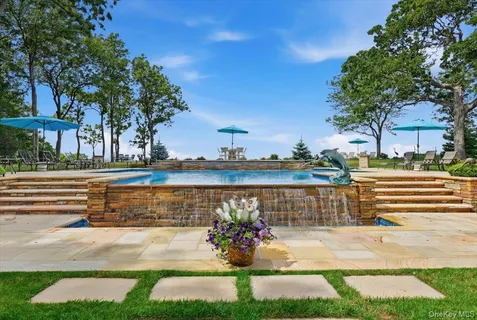 $5,100,000 | 14 Woodcock Lane, Old Field, NY 11733