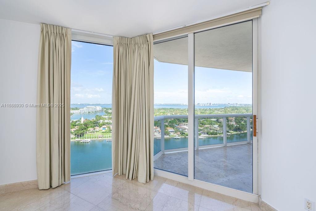 4779 Collins Avenue, Unit 2206 Miami Beach, FL 33140 - Photo 11 of 44