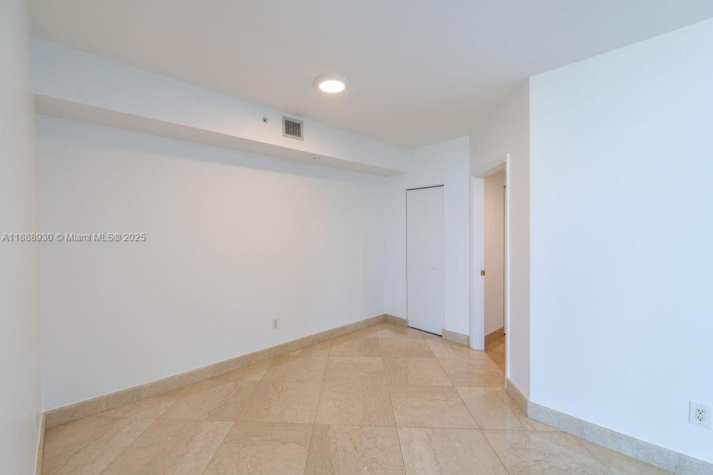 4779 Collins Avenue, Unit 2206 Miami Beach, FL 33140 - Photo 2 of 44