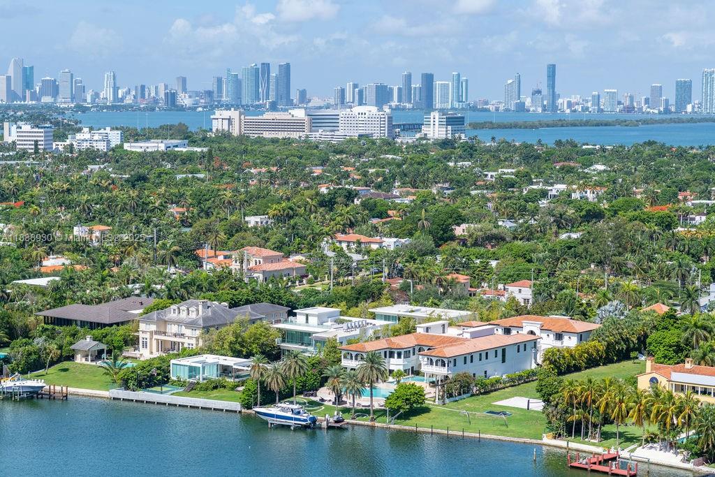 4779 Collins Avenue, Unit 2206 Miami Beach, FL 33140 - Photo 28 of 44