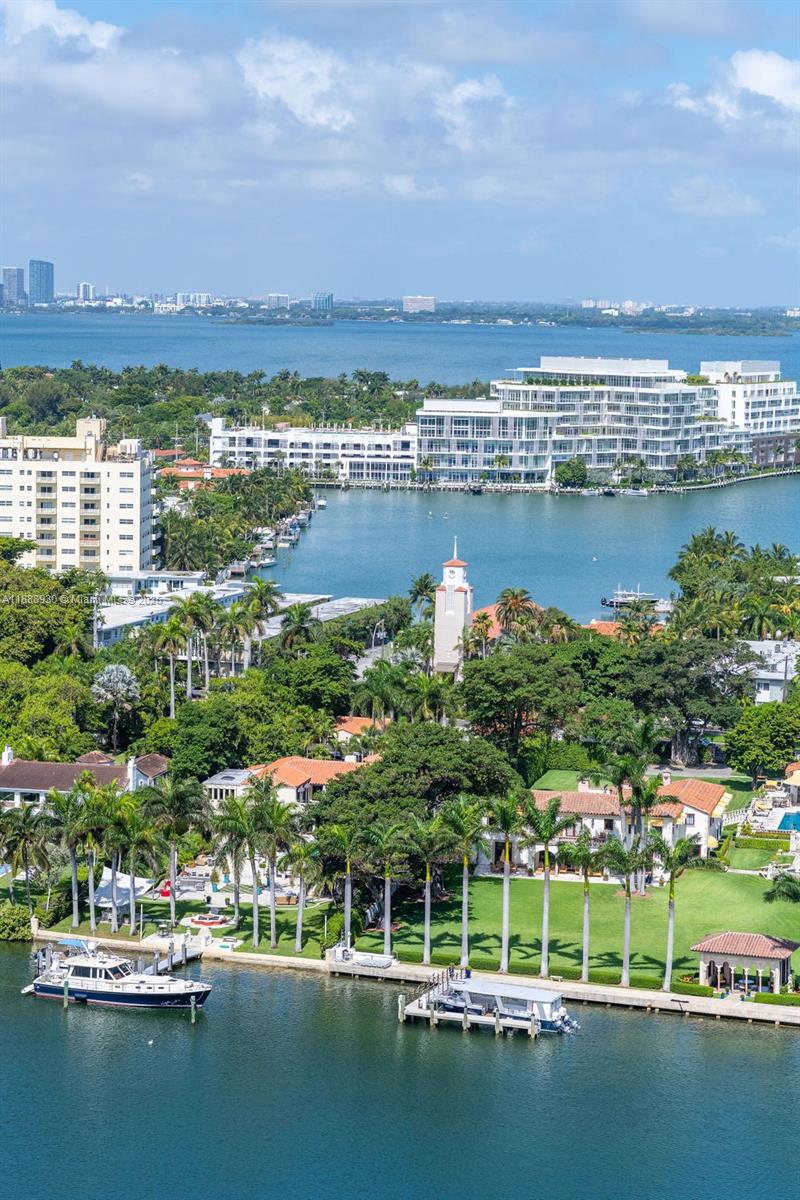 4779 Collins Avenue, Unit 2206 Miami Beach, FL 33140 - Photo 33 of 44