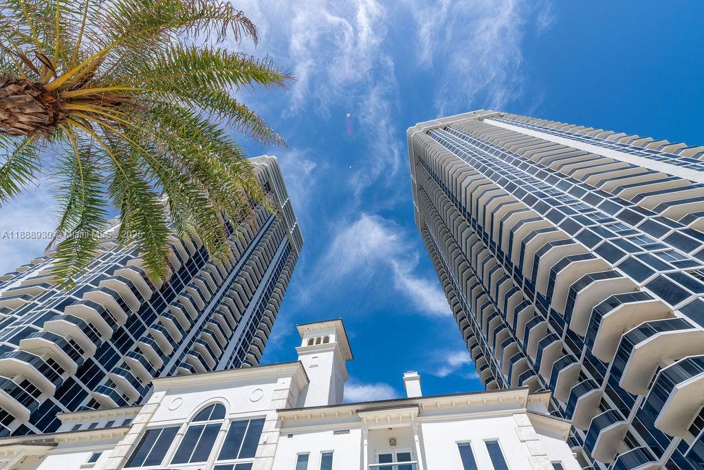 4779 Collins Avenue, Unit 2206 Miami Beach, FL 33140 - Photo 41 of 44