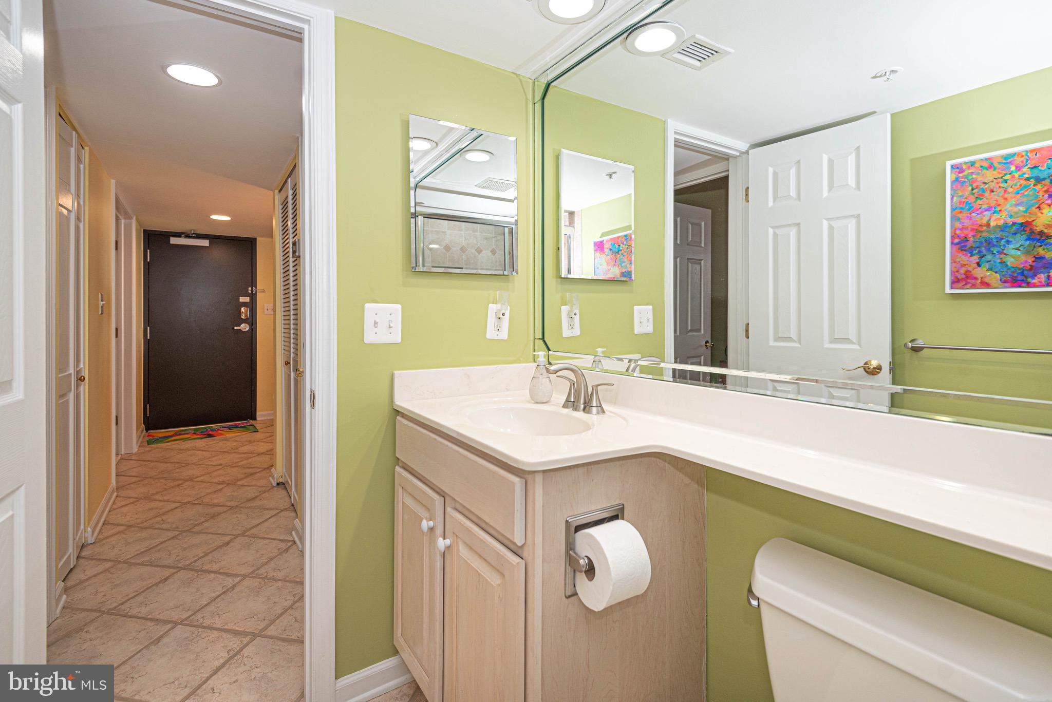 407 Harbour House, Unit 407 Bethany Beach, DE 19930 - Photo 17 of 54