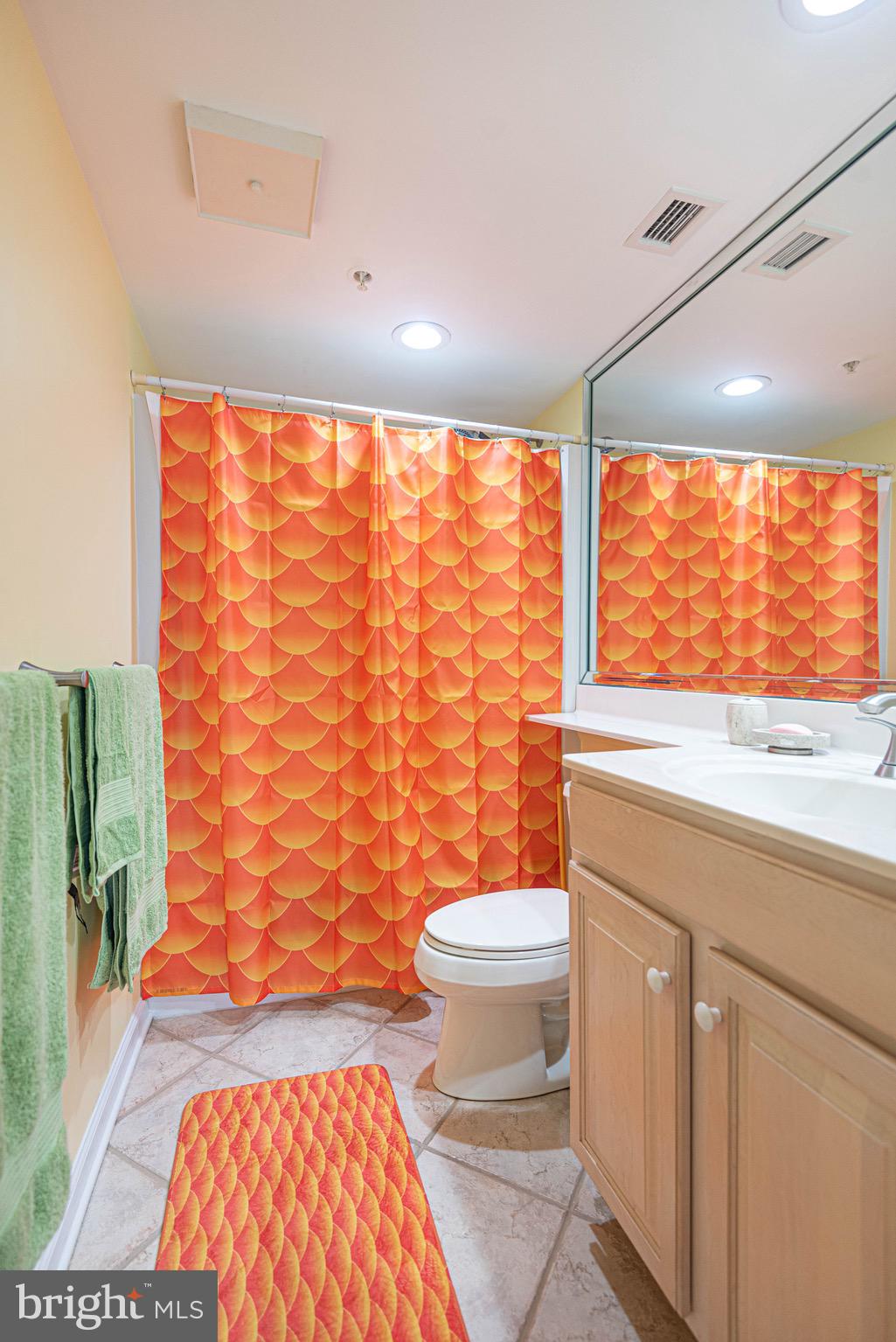 407 Harbour House, Unit 407 Bethany Beach, DE 19930 - Photo 23 of 54