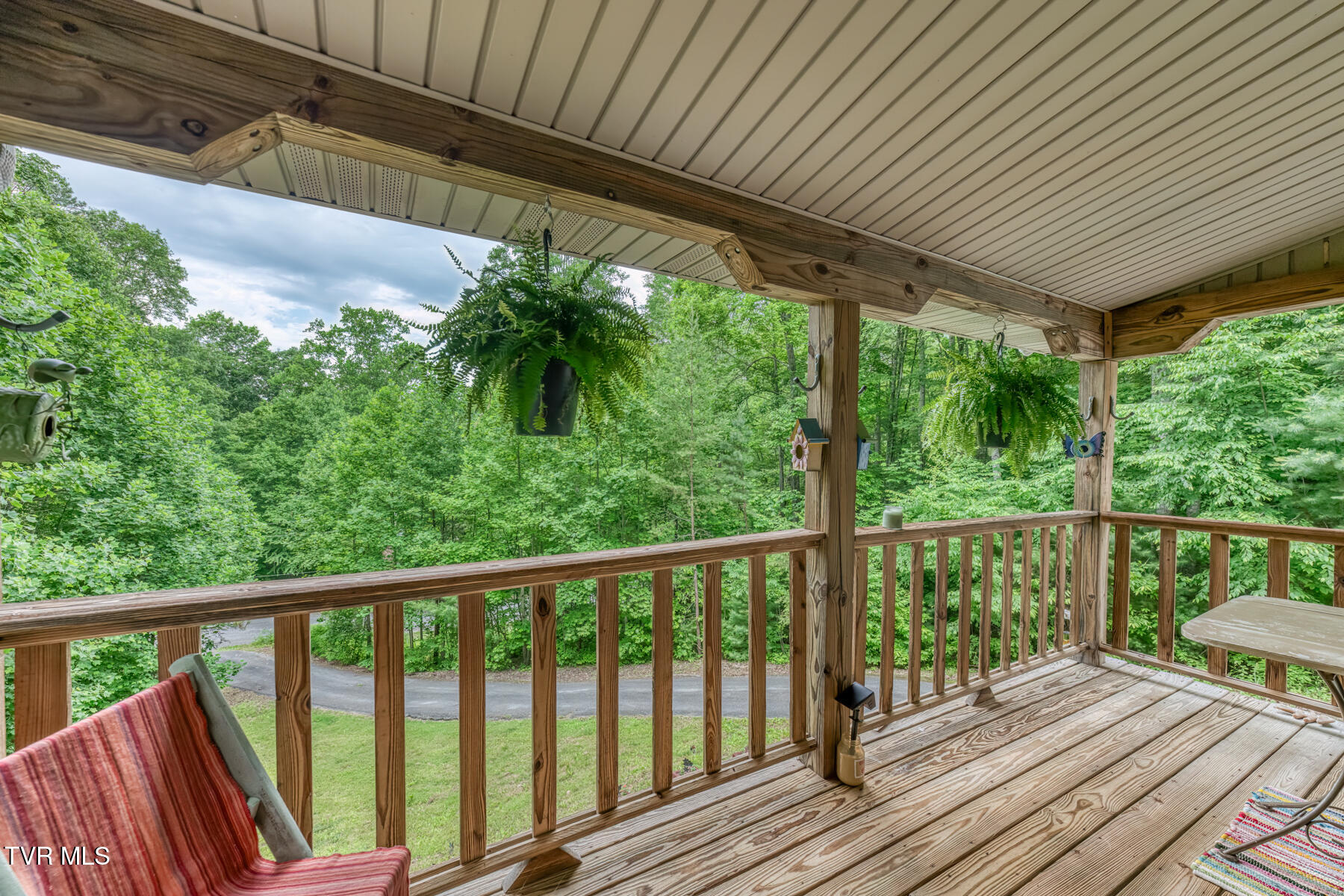 130 Timber Lane Hampton, TN 37658 - Photo 3 of 42 130 Timber Ln-9